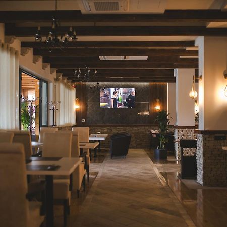 Hotel Marshal Нікшич Екстер'єр фото